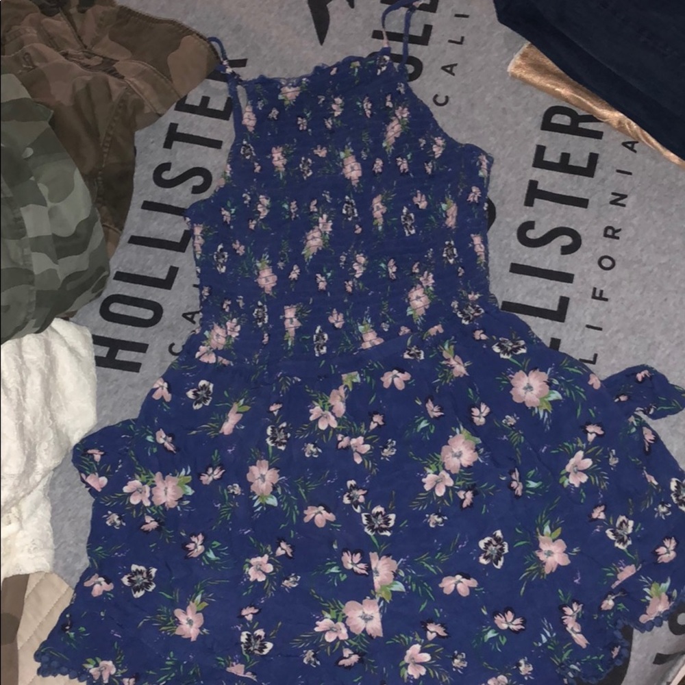 AE 🦅 ROMPER - Picture 2 of 5
